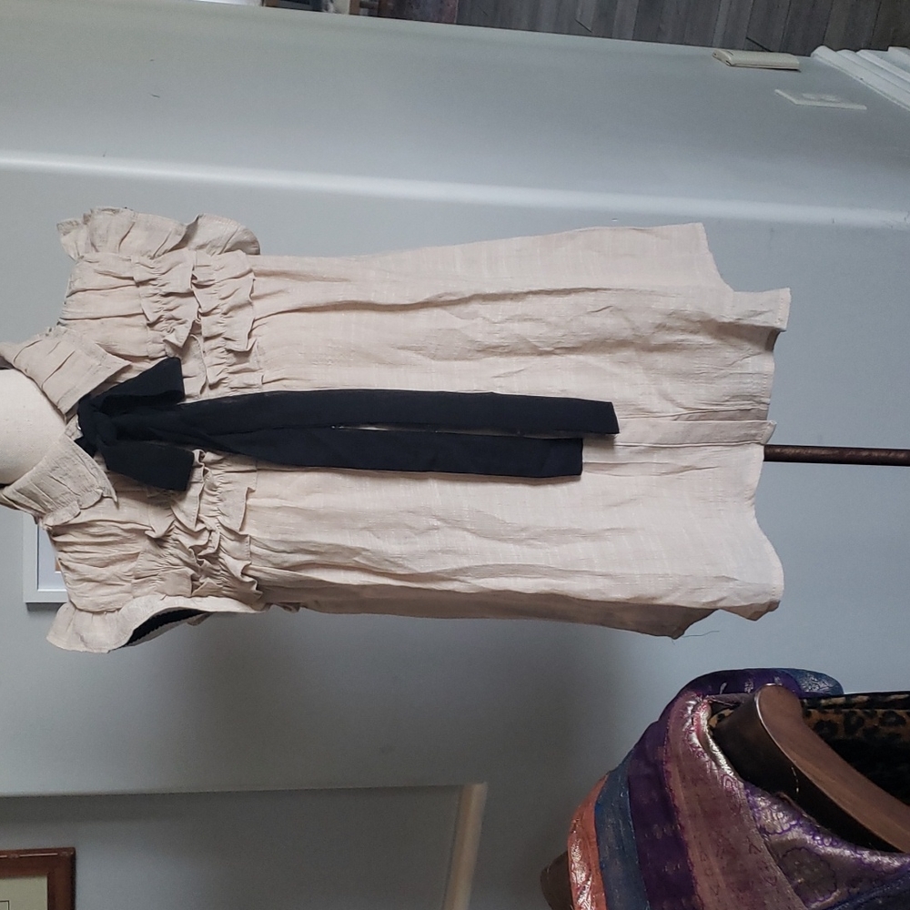 NWOT Sleeveless Gauzy Top